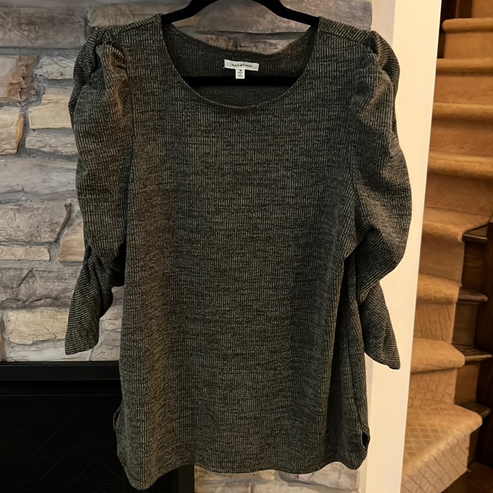 Max Studio top size Medium